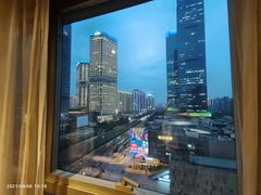 -西安绿地假日酒店