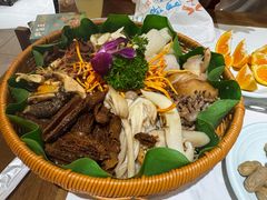 -野菌王•养生汤锅•野生菌火锅(大理漾濞路店)
