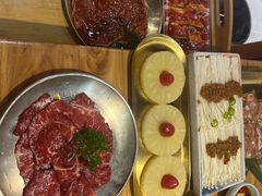 -汉城烤肉·黑金冠(华山路店)