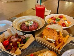 -J's Cafe Lab