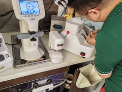 -优医视平价眼镜蔡司依视路折扣工厂店(十里堡店)