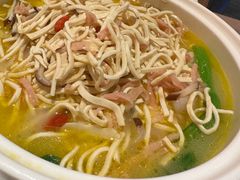扬州大煮干丝-桂满陇·蟹黄小笼汤包(巴黎春天浦建店)