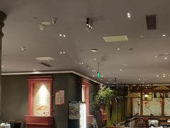 -八府香鸭·啫啫煲(华山路店)