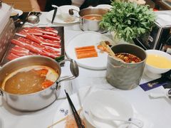 -红鼎豆捞·非遗鲍皇汤火锅(宝丰路店)