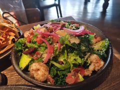 鲜虾牛油果沙拉-Q MEX 库迈墨西哥餐吧(三里屯店)
