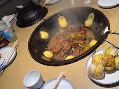 -万里闯关东铁锅炖菜馆(高新旗舰店)