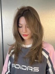 -十六番发型师事务所