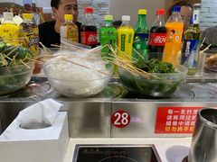 -百品聚旋转火锅(万德庄店)