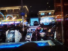 -川流不息·地道川菜·小龙虾(松东路店)