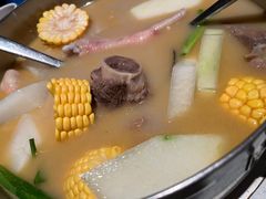 -肥仔文澳门猪骨煲(南京西路店)