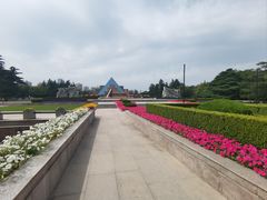 -上海市龙华烈士陵园