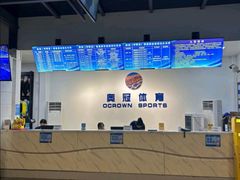 -奥冠体育华师附中恒温游泳馆