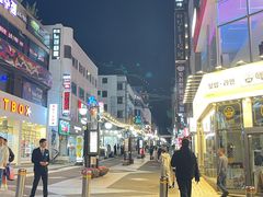 -宝健路步行街(Pedestrian Shopping Street)