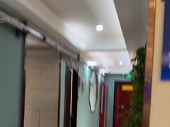 -小红鲸·海鲜餐厅(轸大路店)