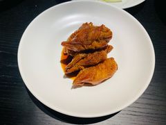 老上海熏鲳鱼-苏帮袁·竹(北京坊店)