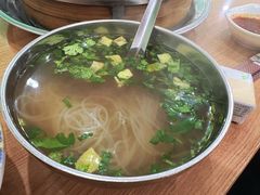 -清真老铁家灌汤包