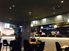 -POKEE VIA&Brunch·维娅(重庆来福士店)