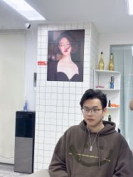 -米娜护肤造型