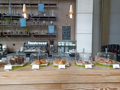 面包甜点陈列柜-深圳中洲万豪酒店·咖啡廊