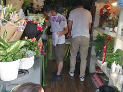-花言草语鲜花店(灵山路店)