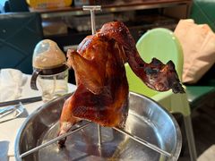 充满肉汁的大鸡腿子-五稻厨房粤西菜(新闻店)