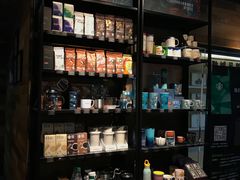 零售区-星巴克臻选(重庆大融城店)