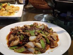 溜三样-大宝全猪馆(南京路店)