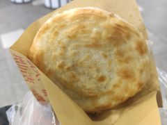 传统腊汁肉夹馍-忆秦时(银泰in77店)