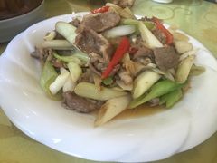 -苏莱特色牛骨滩羊手抓馆(长城东街总店)
