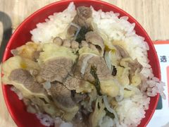 煮好的牛肉-吉野家(凯旋购物广场店)