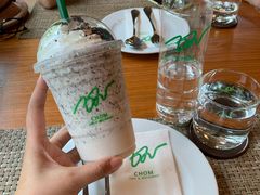 -Chom Cafe and Restaurant