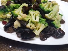 -郑庄脂渣海鲜楼(九水路店)