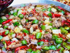 鲜锅兔-邱金小炒·30 年盐帮江湖菜(自贡店)