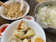 -依云煎包店