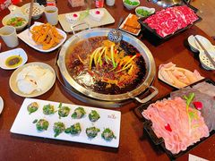 -巴倒烫陆派火锅山庄(南山总店)