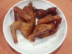 红烧乳鸽-煲煲掂风味煲仔饭餐厅(西区店)