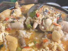 -大富蚝乌东哥饭店·石锅鱼杂·柠檬鸭(革新路店)
