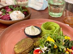 法拉佛牛油果沙拉-O'mills Sourdough Bakery&Bistro(永嘉路店)