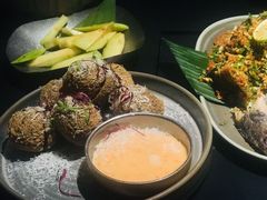 -Ameigo梅果·云贵川bistro(长宁来福士店)