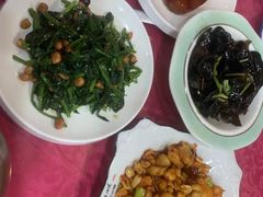 果仁菠菜-五谷丰香饺子馆(总店)