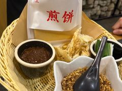 -鲁菜根·泰安菜(万达店)