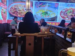 -川流不息·地道川菜·小龙虾(新松江路店)
