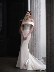 -Renee芮亦婚纱(原丽莎)