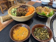 -阿山卓·野生菌火锅·纳西火塘烤肉