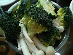 -佘记全家福芋儿鸡(向阳街总店)