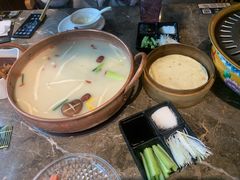 -三人行骨头王火锅(长寿店)