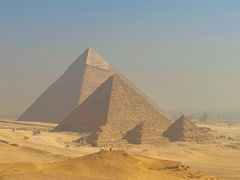 -吉萨金字塔群