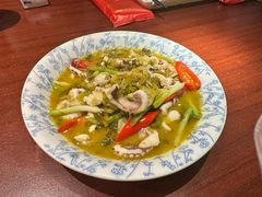 -魏铭鱼头捞饭(晋阳路店)