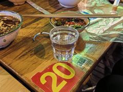 -拈签一笑黄牛肉辣卤串串