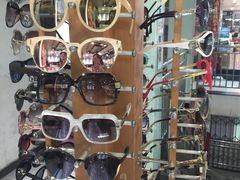 -潘多拉眼镜·蔡司依视路明月(潘家园店)